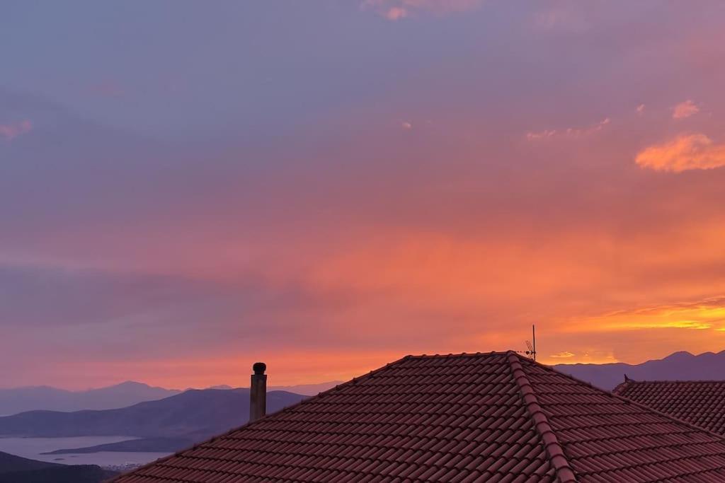 Appartamento Delphic Moments - Sunny App 3Br, 2Ba With View Esterno foto